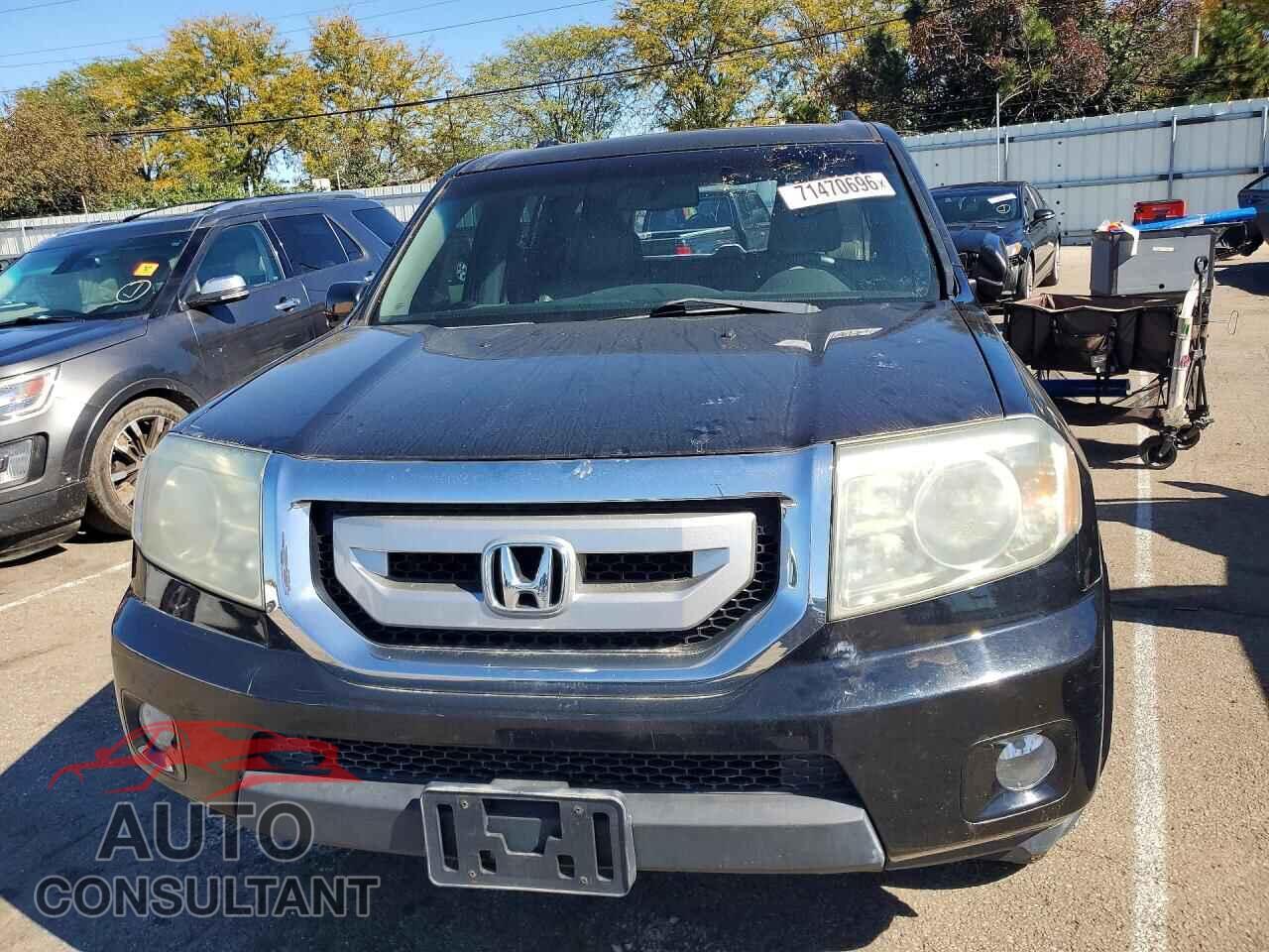 HONDA PILOT 2011 - 5FNYF4H50BB035263