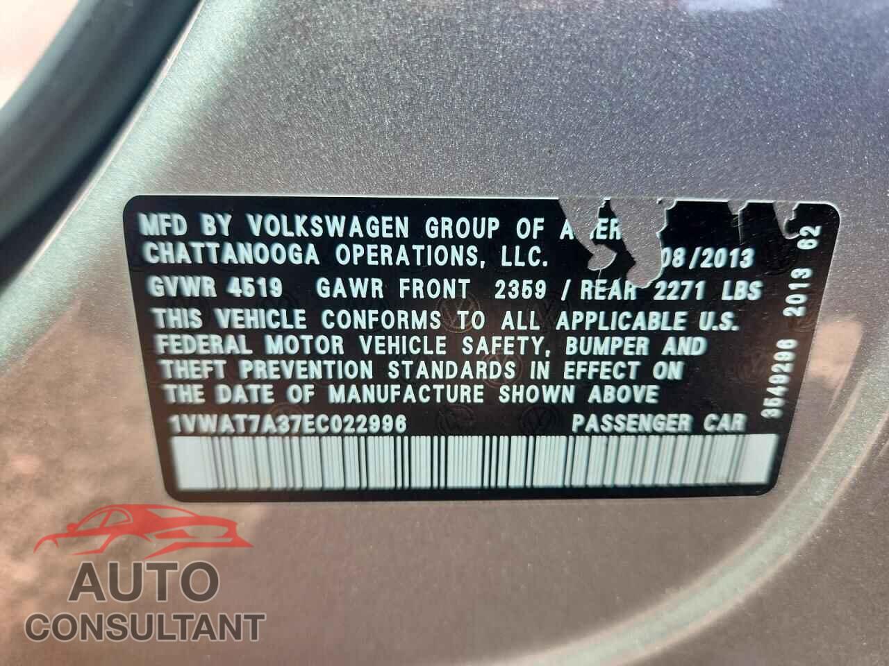 VOLKSWAGEN PASSAT 2014 - 1VWAT7A37EC022996
