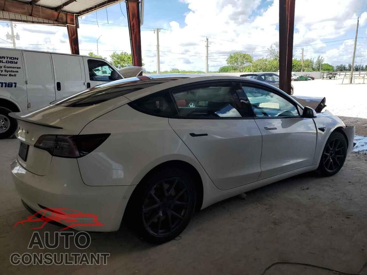 TESLA MODEL 3 2022 - 5YJ3E1EB5NF186903