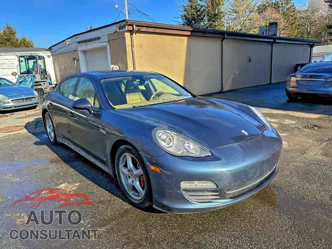 PORSCHE PANAMERA 2013 - WP0AA2A77DL010215