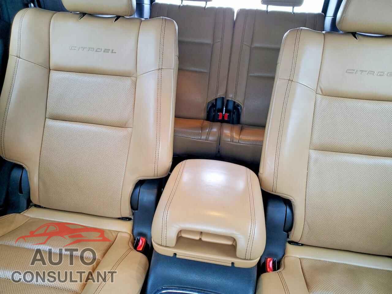 DODGE DURANGO 2017 - 1C4RDJEG3HC898630