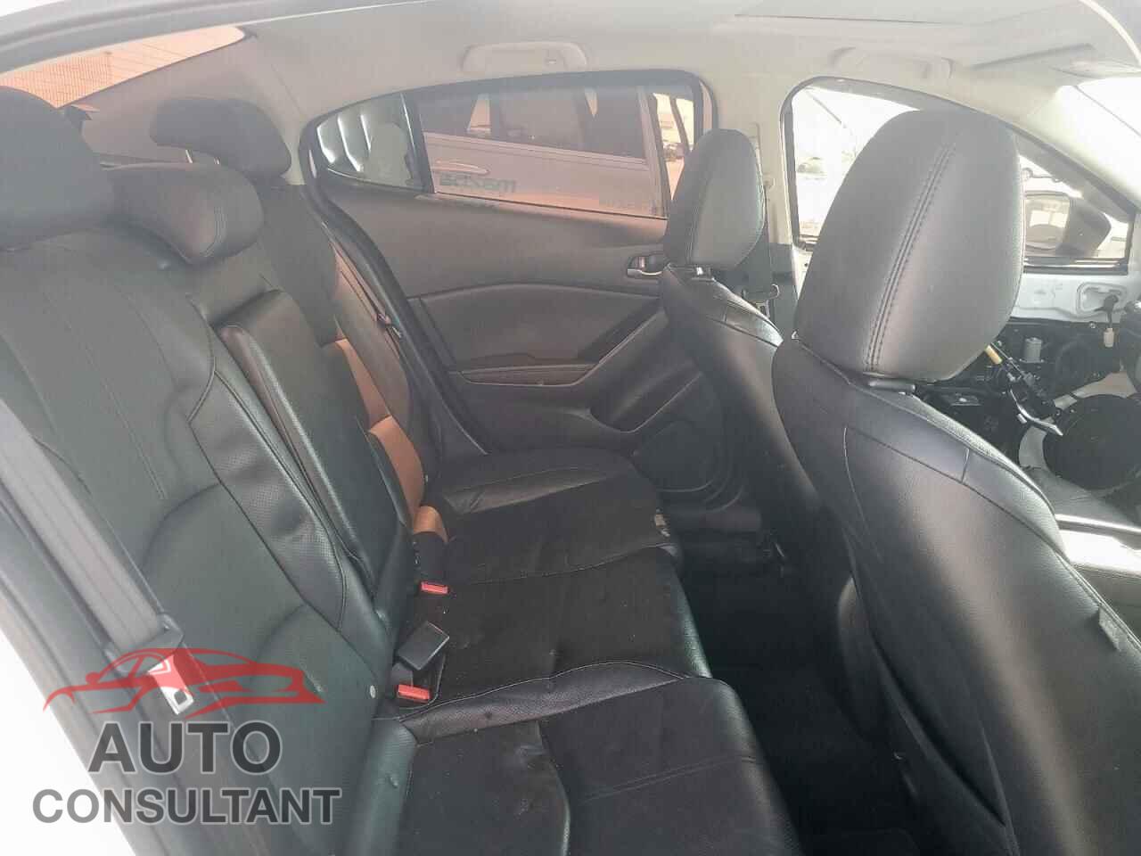 MAZDA 3 2017 - 3MZBN1W30HM148964