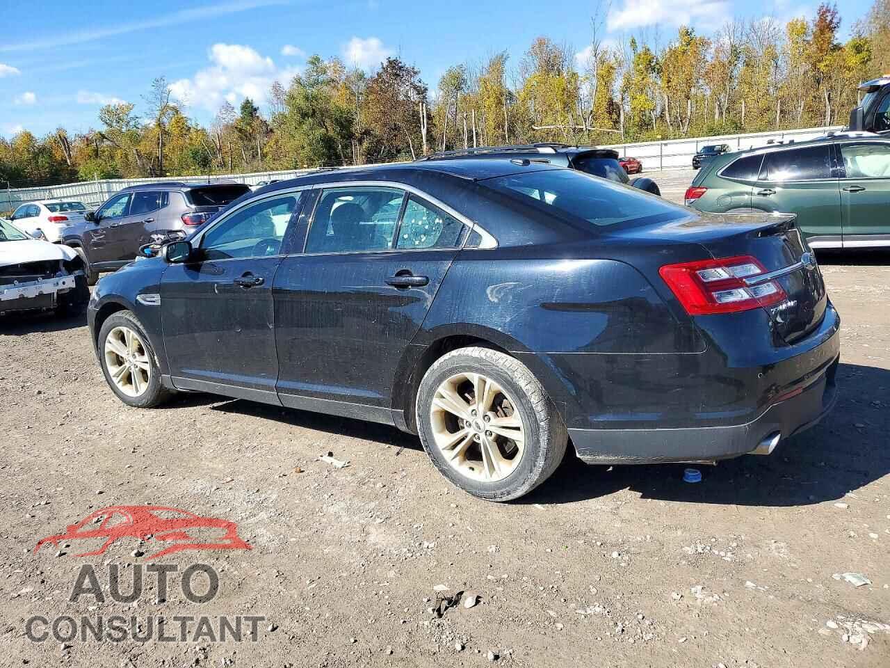FORD TAURUS 2016 - 1FAHP2E82GG157481