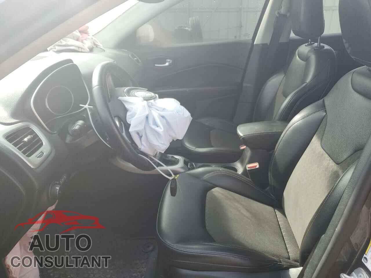JEEP COMPASS 2021 - 3C4NJDBB5MT584090