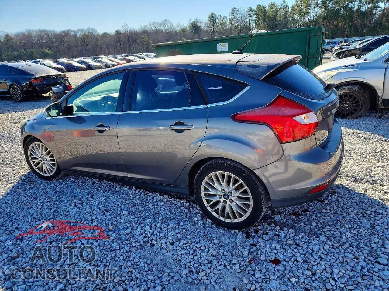 FORD FOCUS 2012 - 1FAHP3M24CL341518