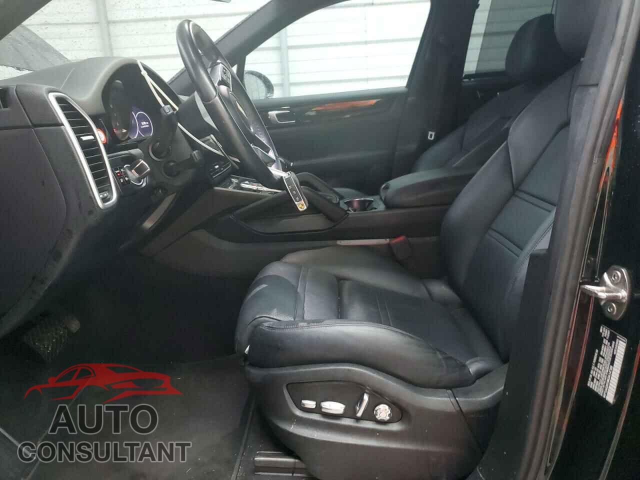 PORSCHE CAYENNE 2019 - WP1AA2AY8KDA14708