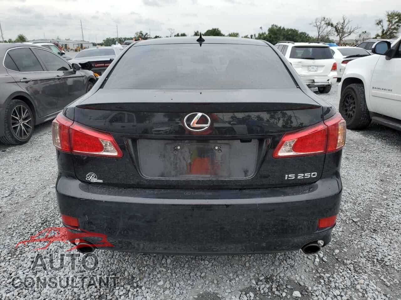 LEXUS IS 2011 - JTHBF5C25B5155861