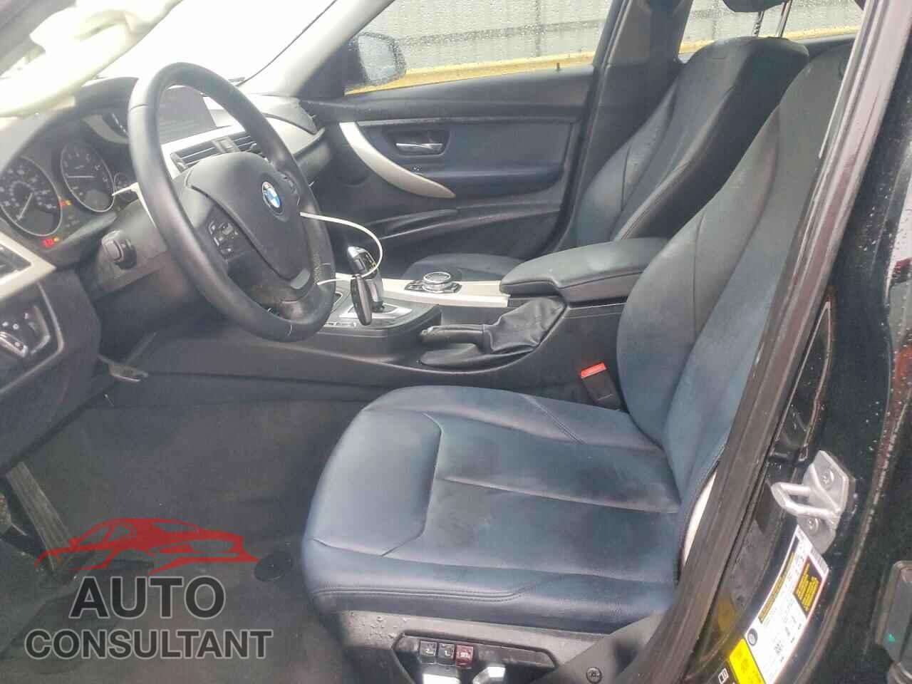 BMW 3 SERIES 2016 - WBA8E5G50GNU21763