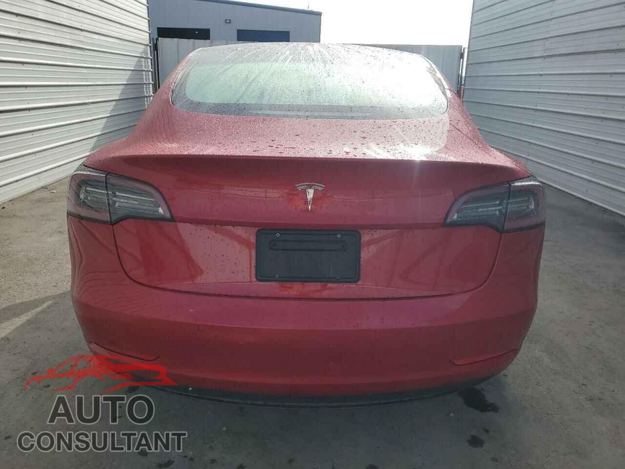 TESLA MODEL 3 2022 - 5YJ3E1EA5NF303869