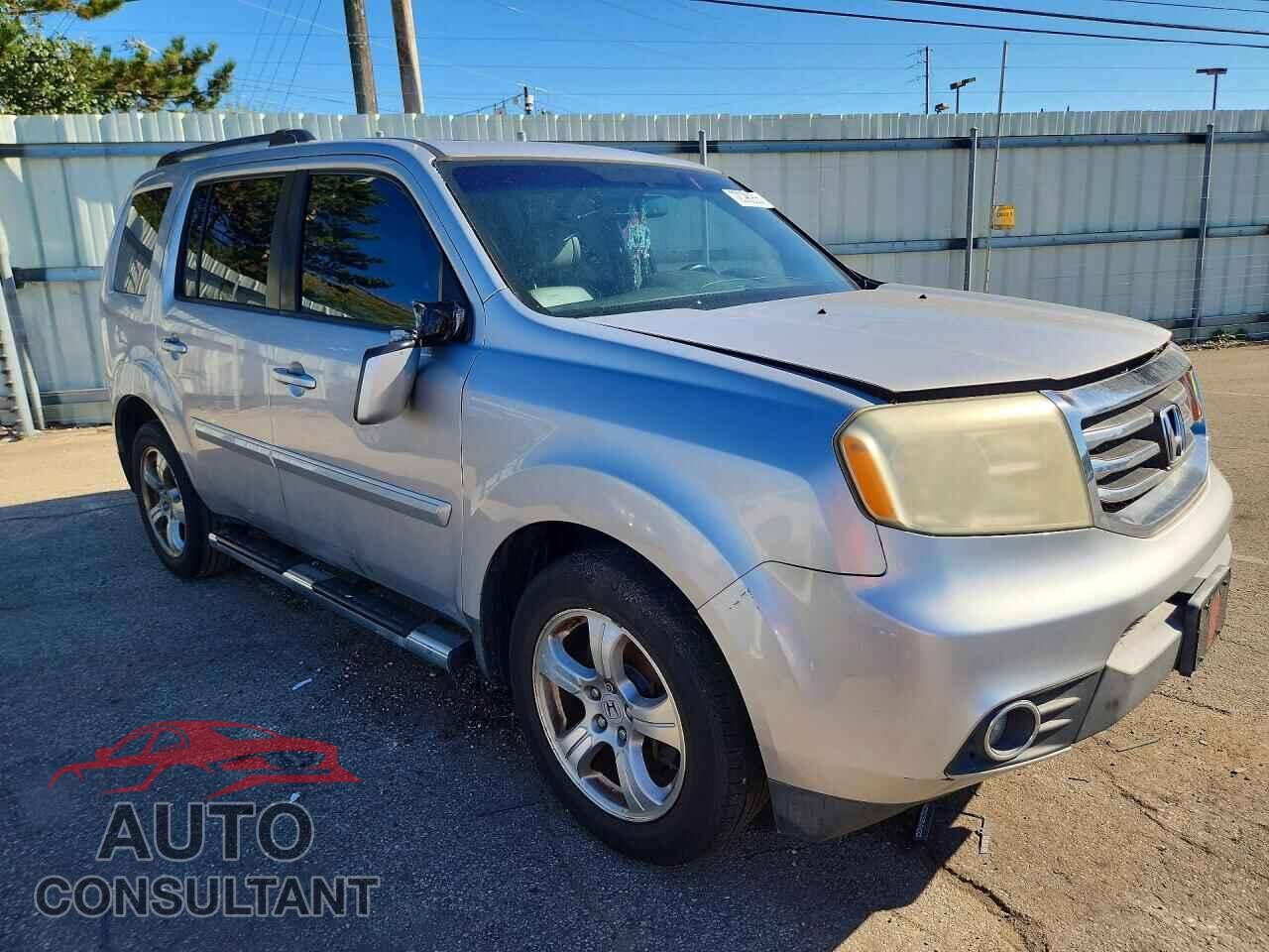 HONDA PILOT 2013 - 5FNYF3H55DB038219