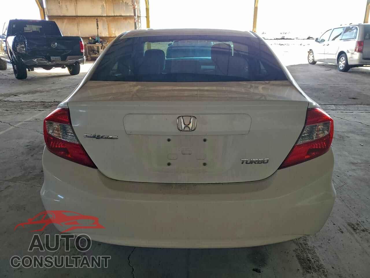 HONDA CIVIC 2012 - 2HGFB2F53CH587931
