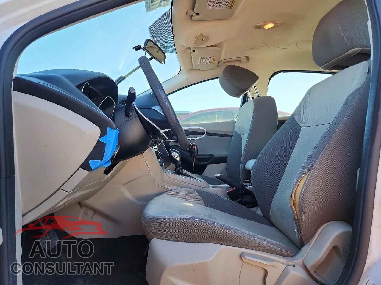 FORD FOCUS 2013 - 1FADP3K23DL237668