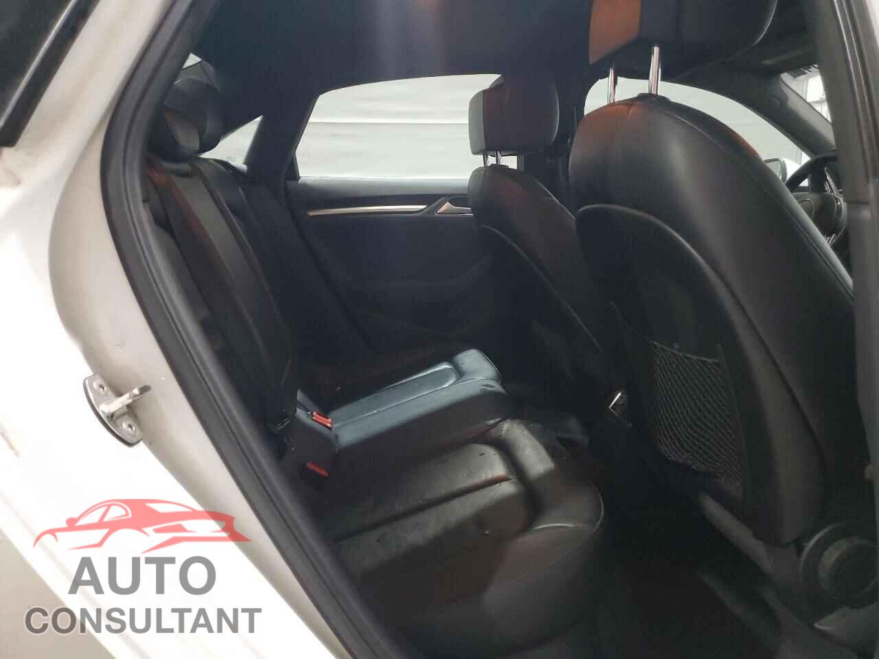 AUDI A3 2016 - WAUB8GFF5G1066714