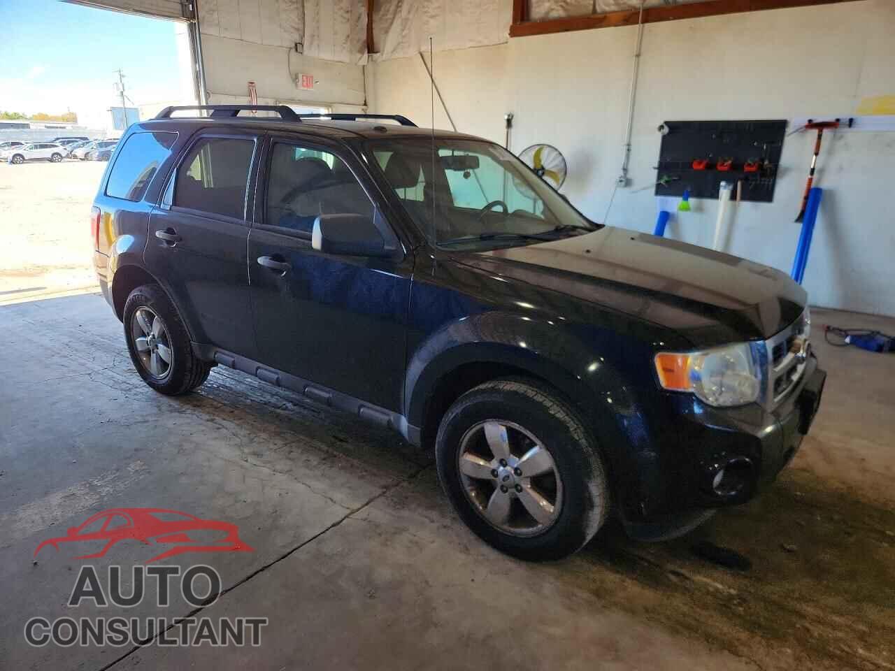 FORD ESCAPE 2010 - 1FMCU9D74AKB64348