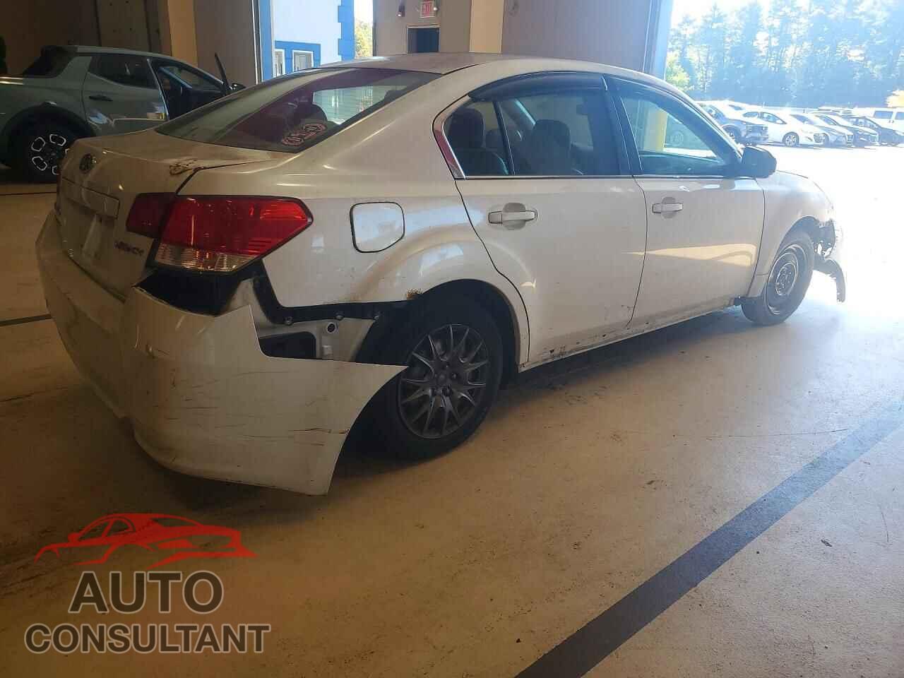 SUBARU LEGACY 2011 - 4S3BMBA67B3238862