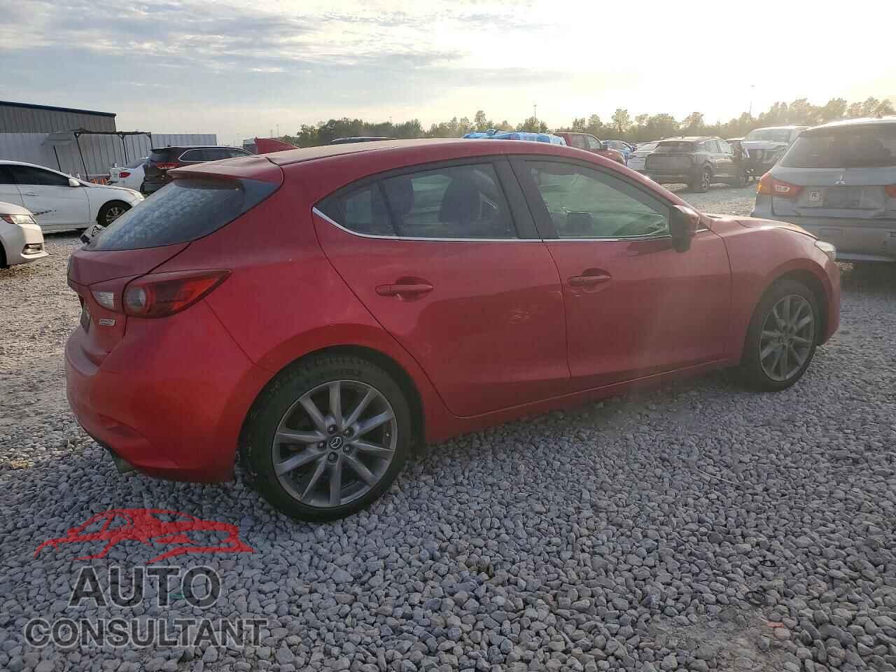 MAZDA 3 2018 - 3MZBN1M34JM165548