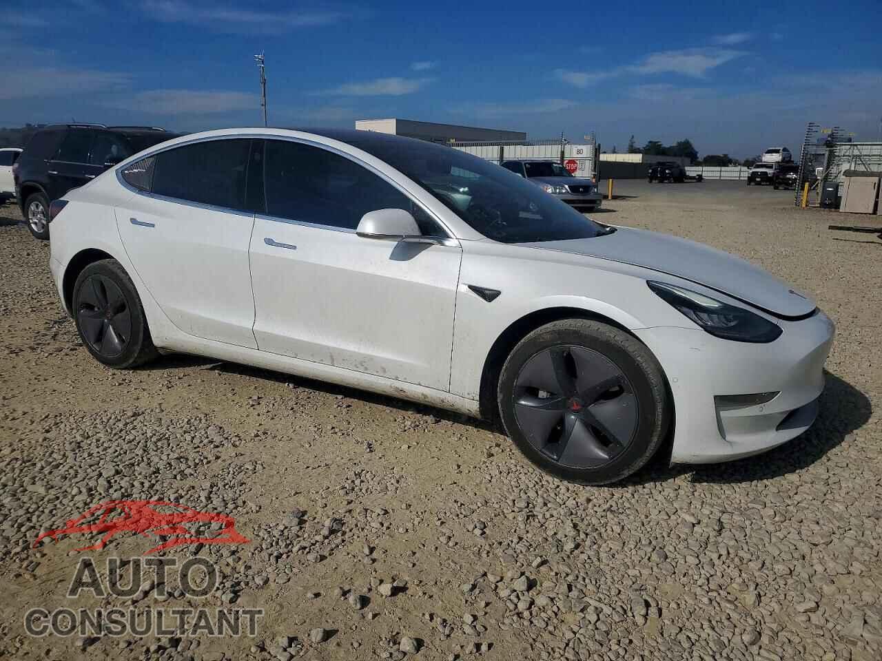 TESLA MODEL 3 2018 - 5YJ3E1EA0JF052026