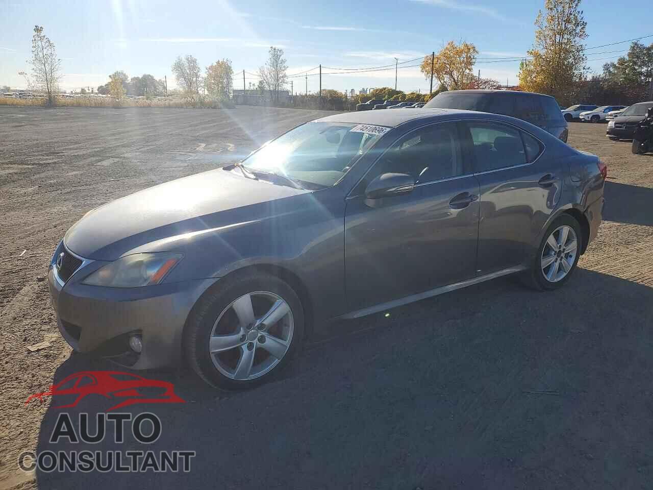 LEXUS IS 2012 - JTHCF5C20C2035943