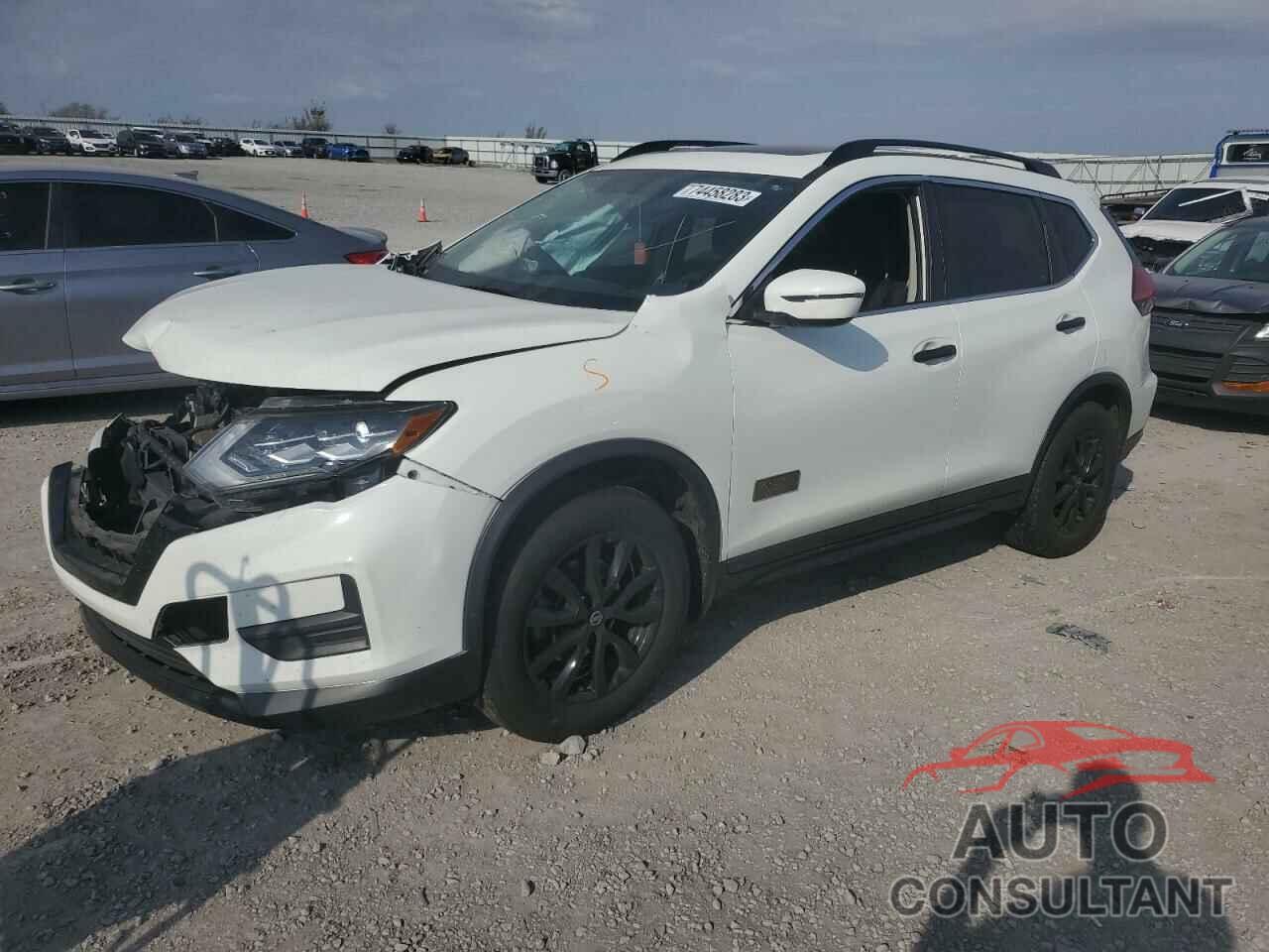 NISSAN ROGUE 2017 - 5N1AT2MV0HC759234