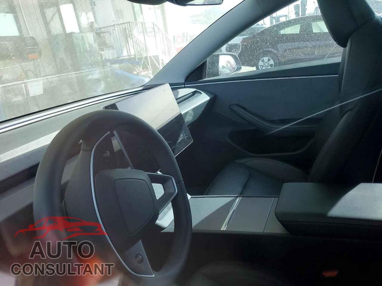 TESLA MODEL 3 2024 - 5YJ3E1EA7RF853337