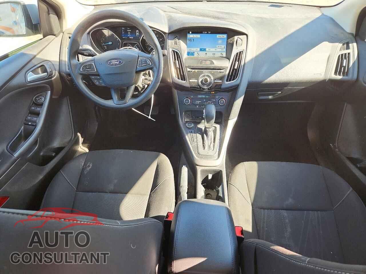 FORD FOCUS 2017 - 1FADP3H29HL289612