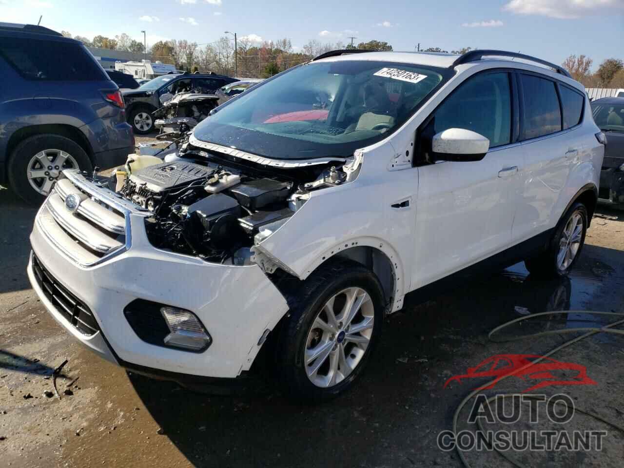 FORD ESCAPE 2018 - 1FMCU9GD1JUC37018