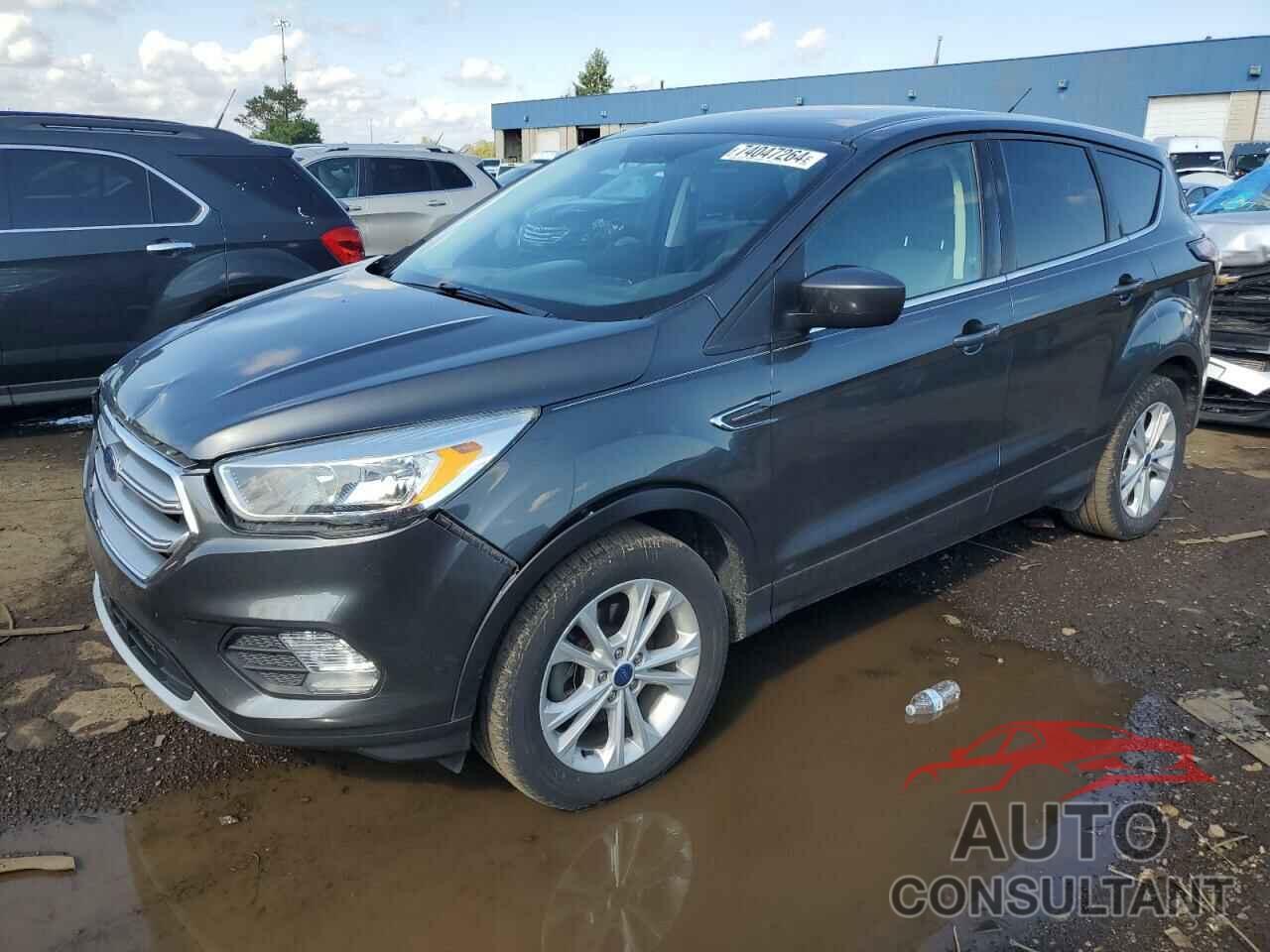 FORD ESCAPE 2017 - 1FMCU0GD2HUC64833