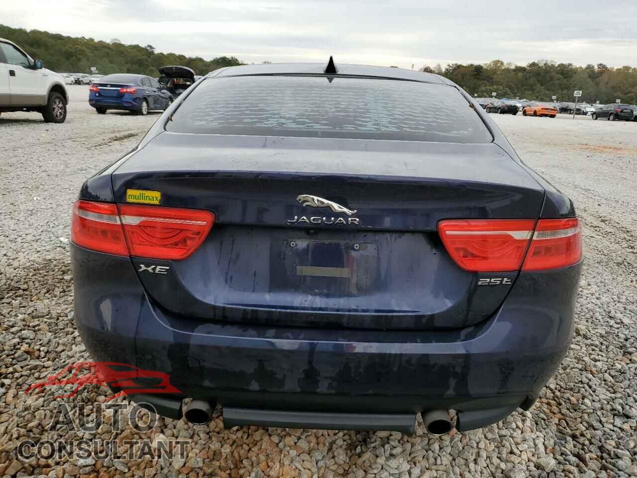 JAGUAR XE 2017 - SAJAR4BG0HA962155