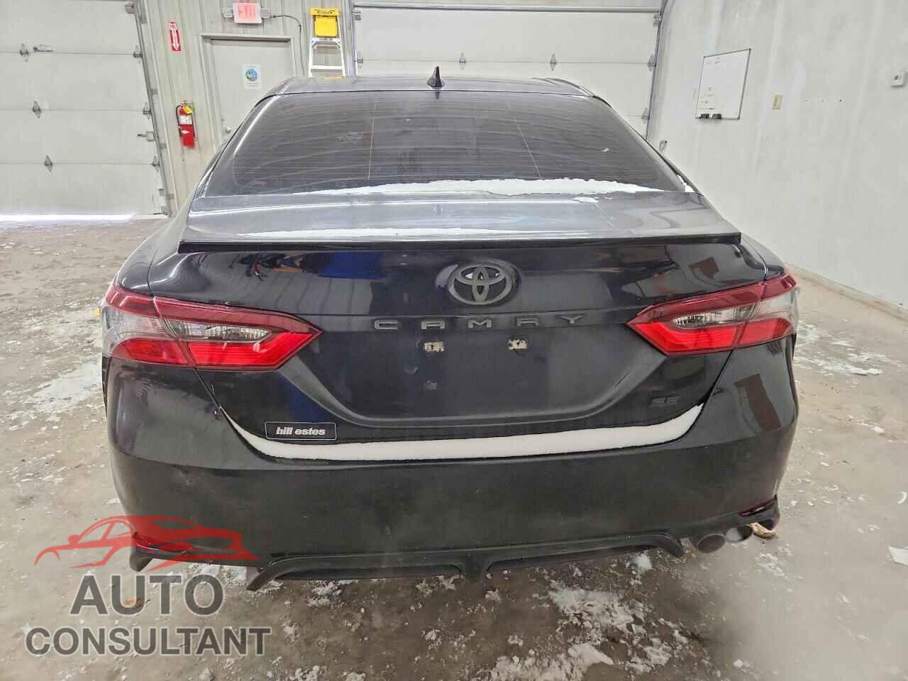 TOYOTA CAMRY 2021 - 4T1G11AK0MU516886