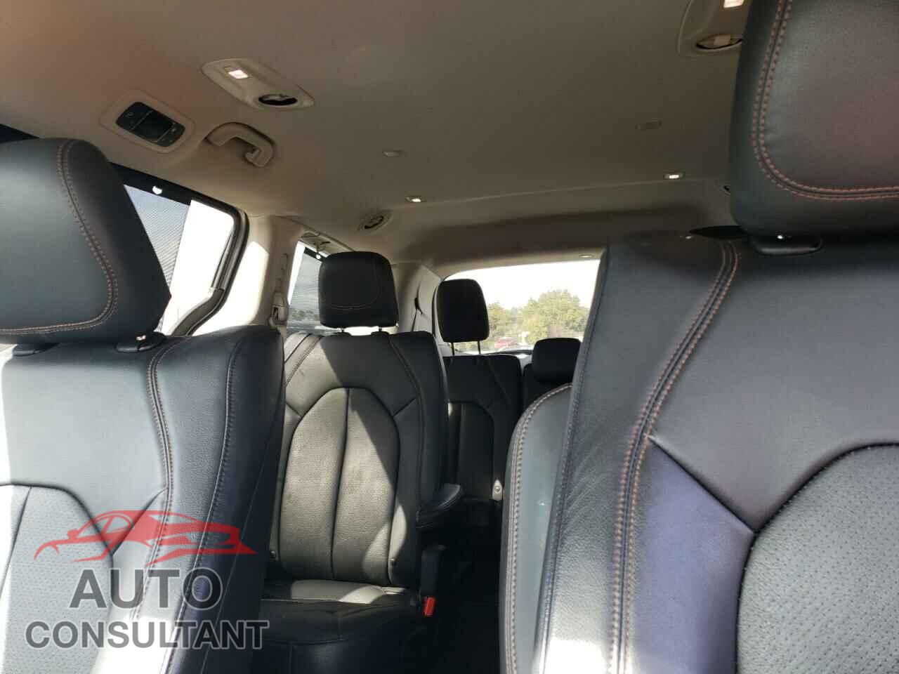 CHRYSLER PACIFICA 2017 - 2C4RC1EG9HR752906