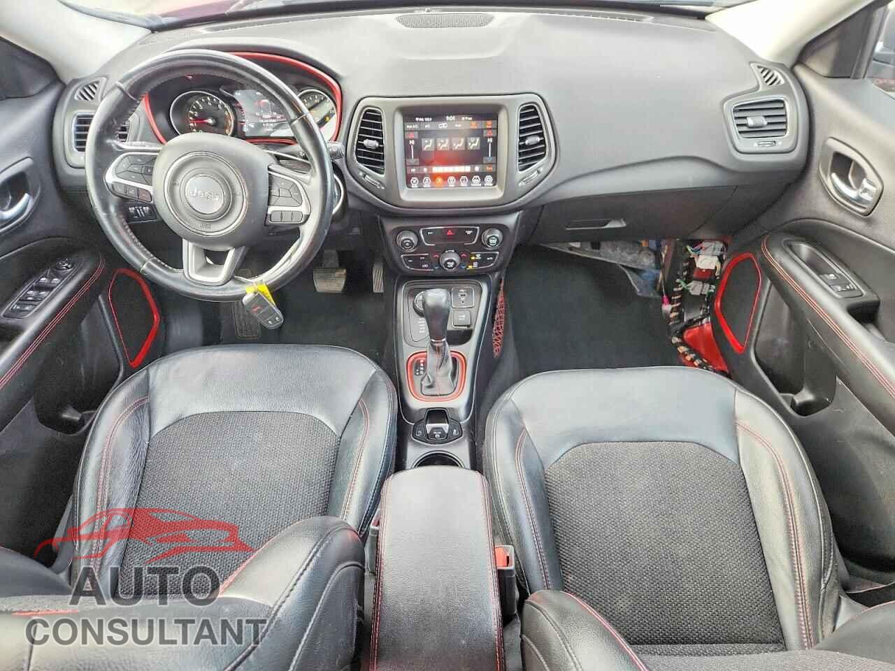 JEEP COMPASS 2020 - 3C4NJDDB9LT189244