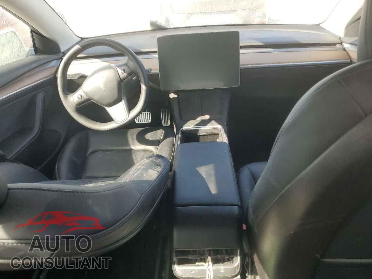 TESLA MODEL 3 2021 - 5YJ3E1EA8MF989033