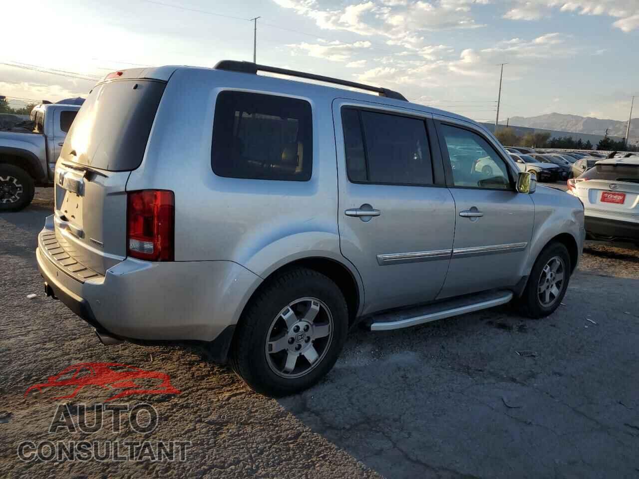 HONDA PILOT 2011 - 5FNYF3H90BB026043