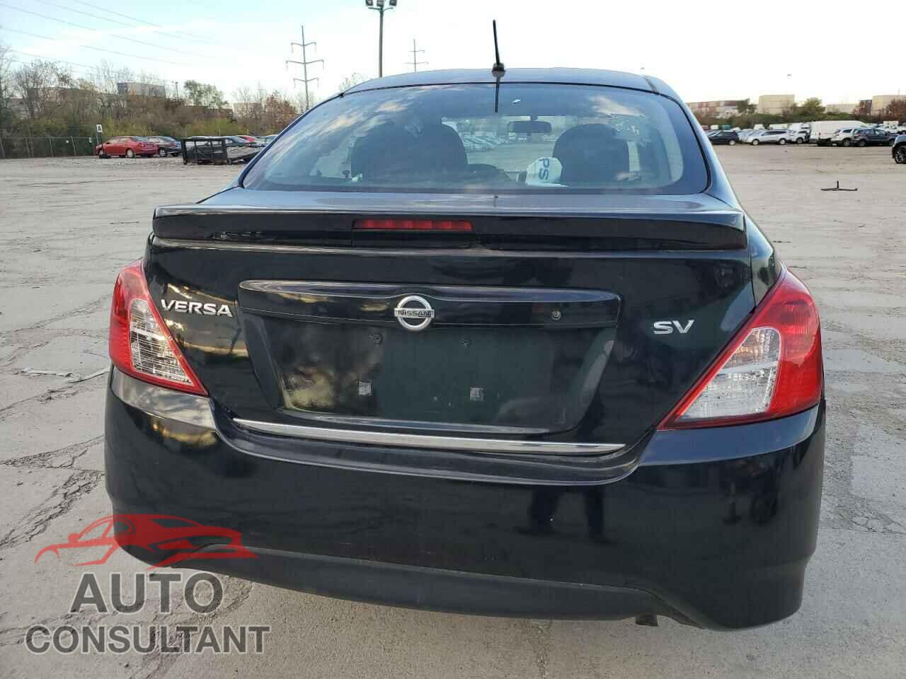 NISSAN VERSA 2017 - 3N1CN7AP3HL865985