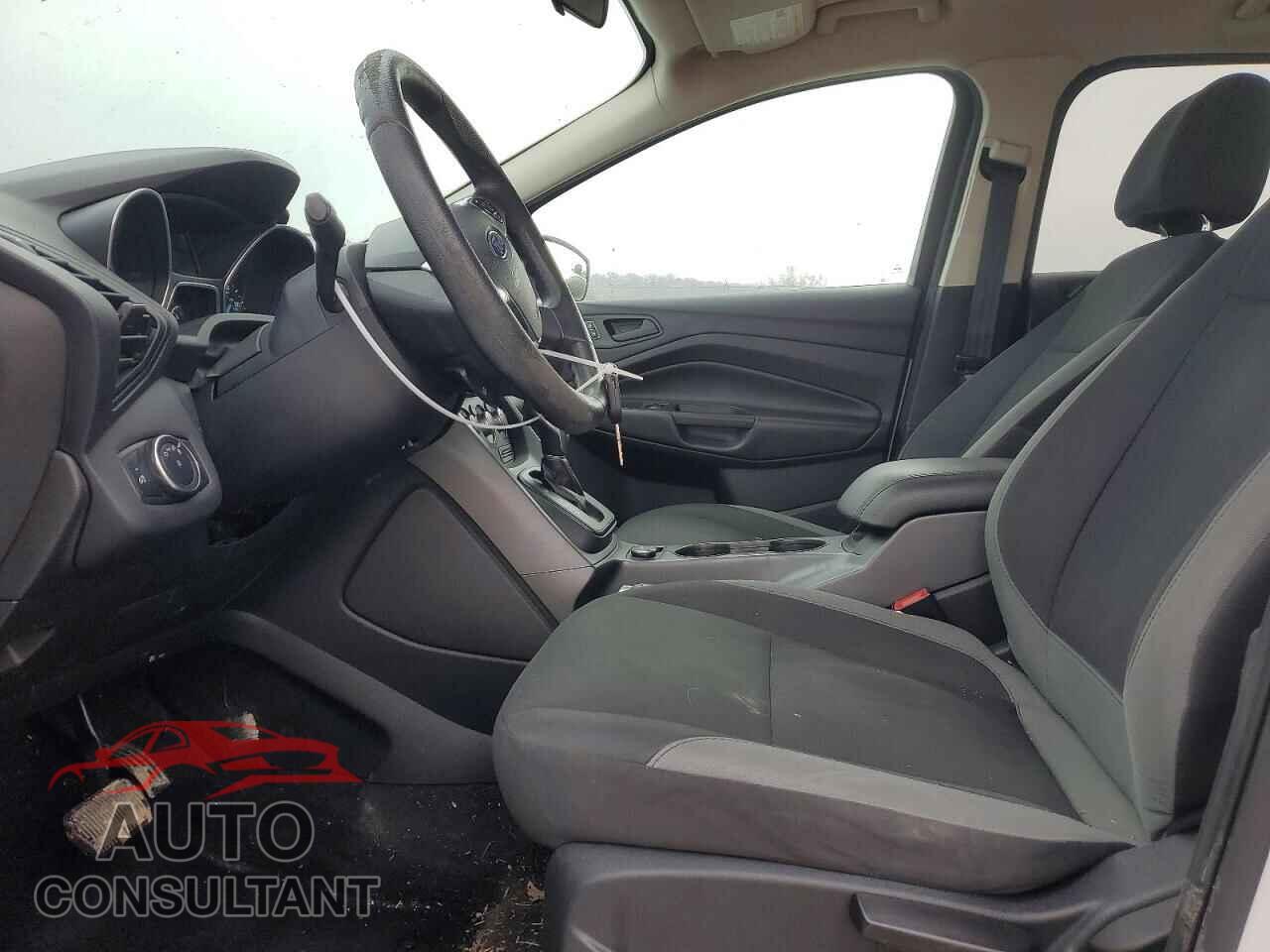 FORD ESCAPE 2015 - 1FMCU0F75FUC67802