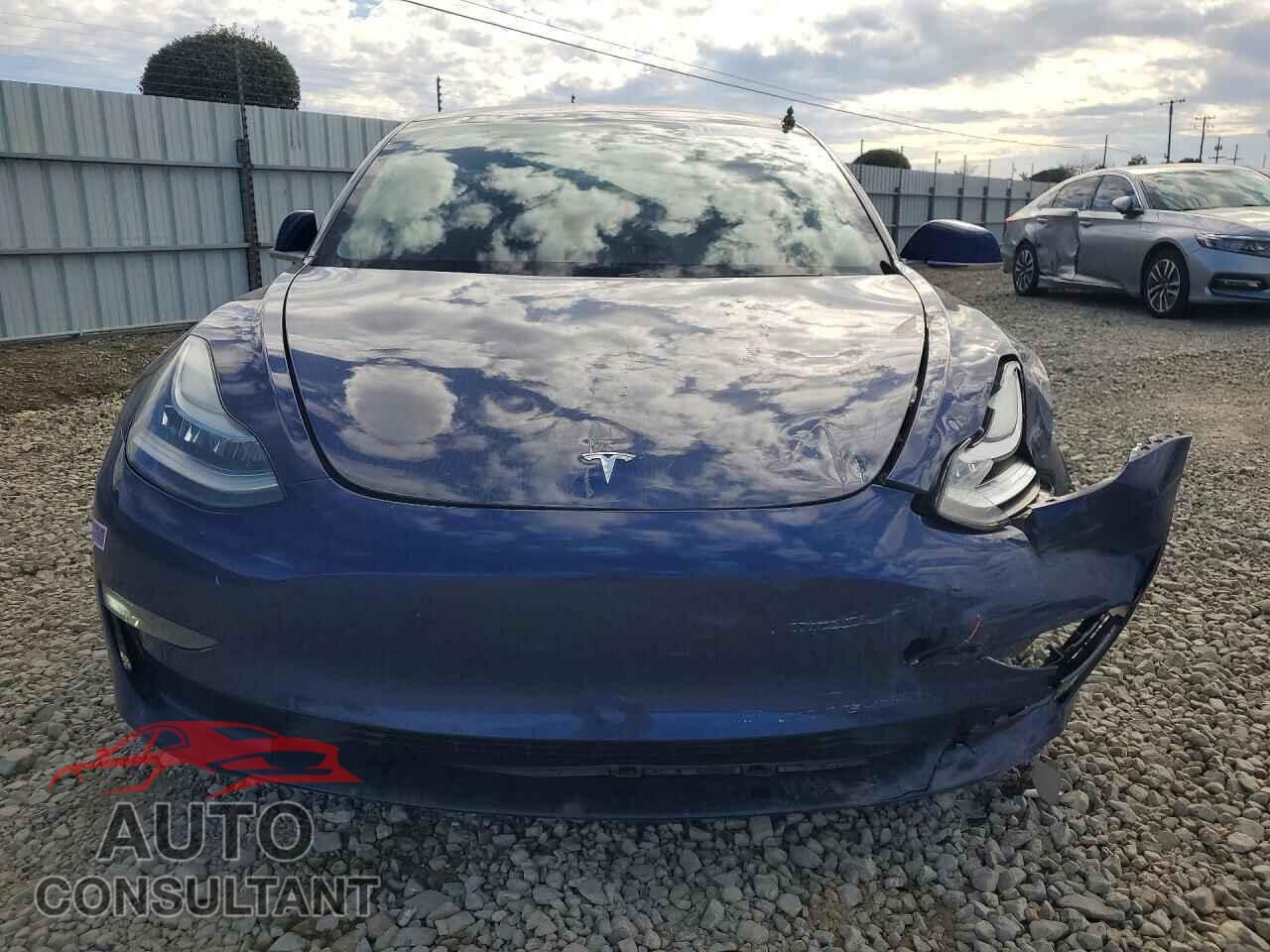 TESLA MODEL 3 2018 - 5YJ3E1EA0JF160906