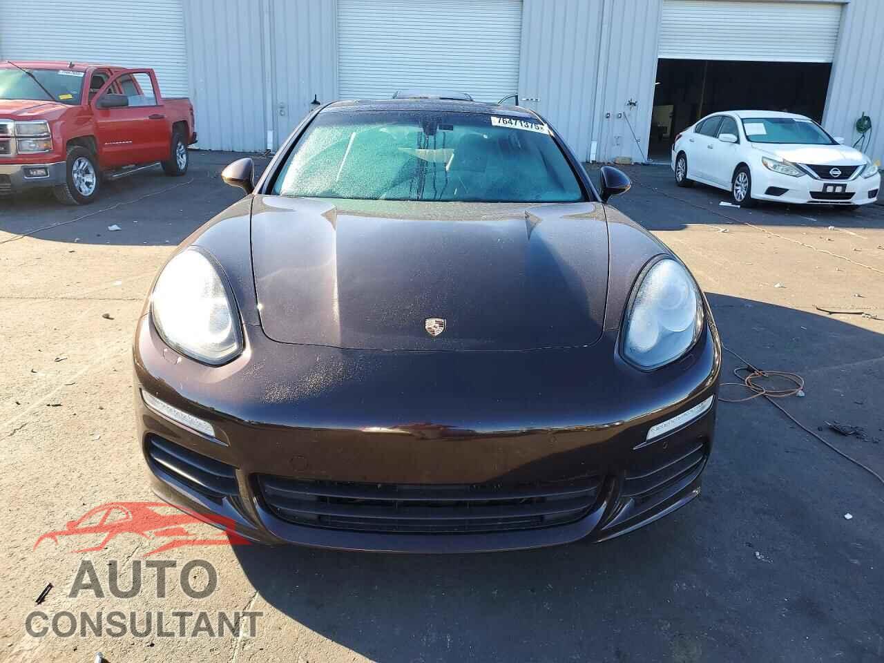 PORSCHE PANAMERA 2015 - WP0AA2A77FL000481