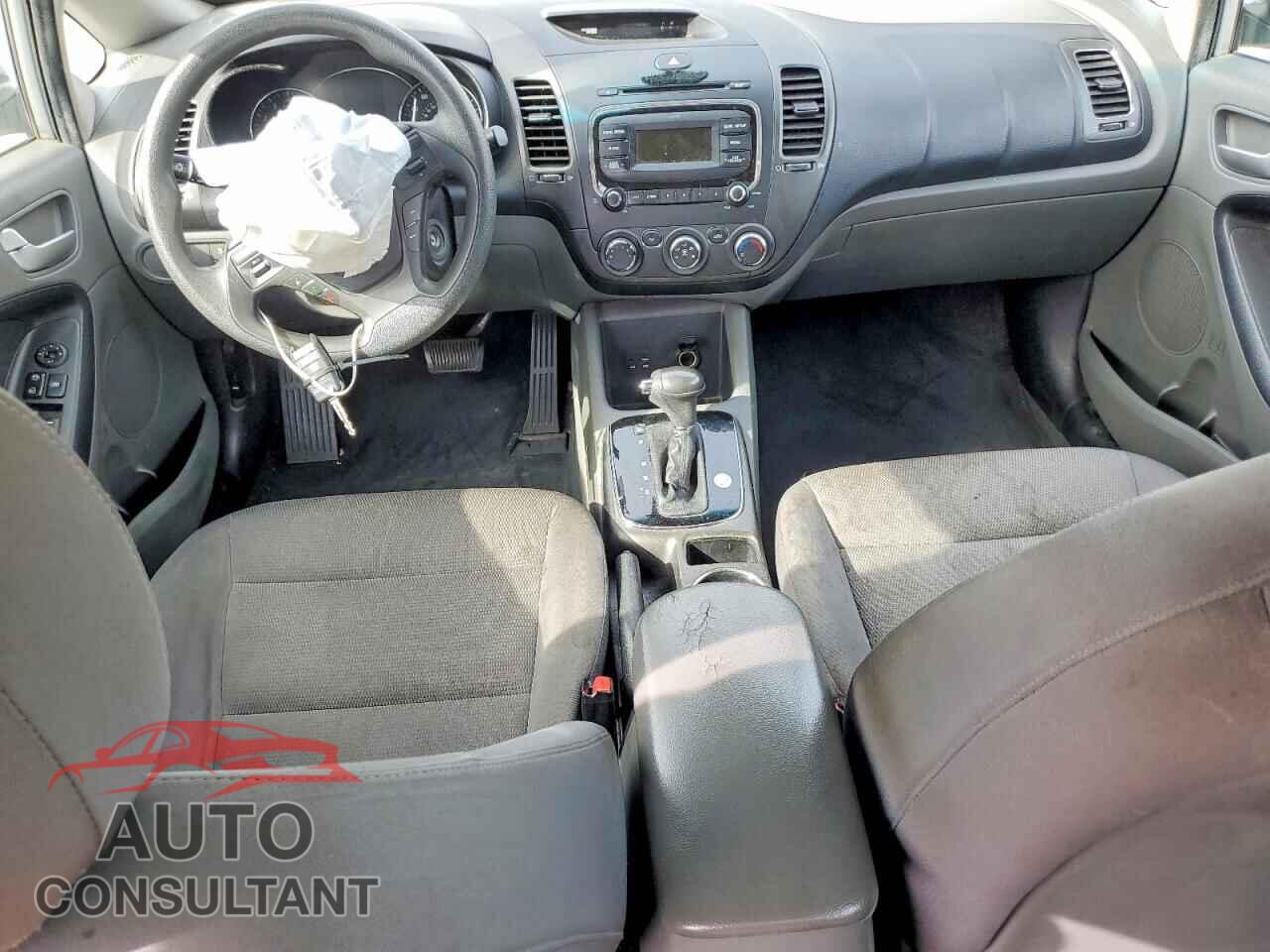KIA FORTE 2017 - 3KPFK4A7XHE075928