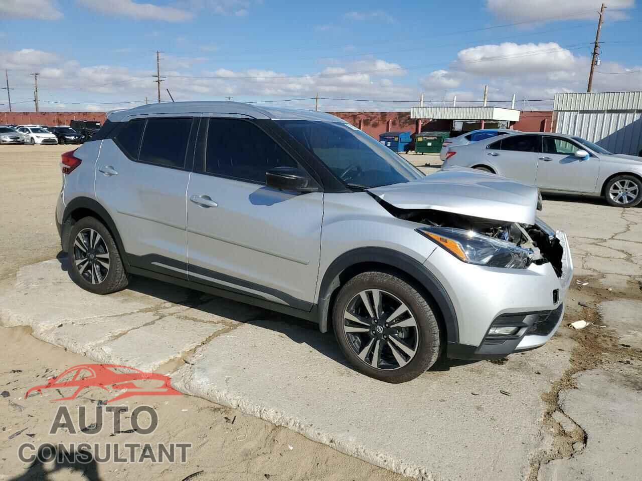 NISSAN KICKS 2019 - 3N1CP5CU3KL514809