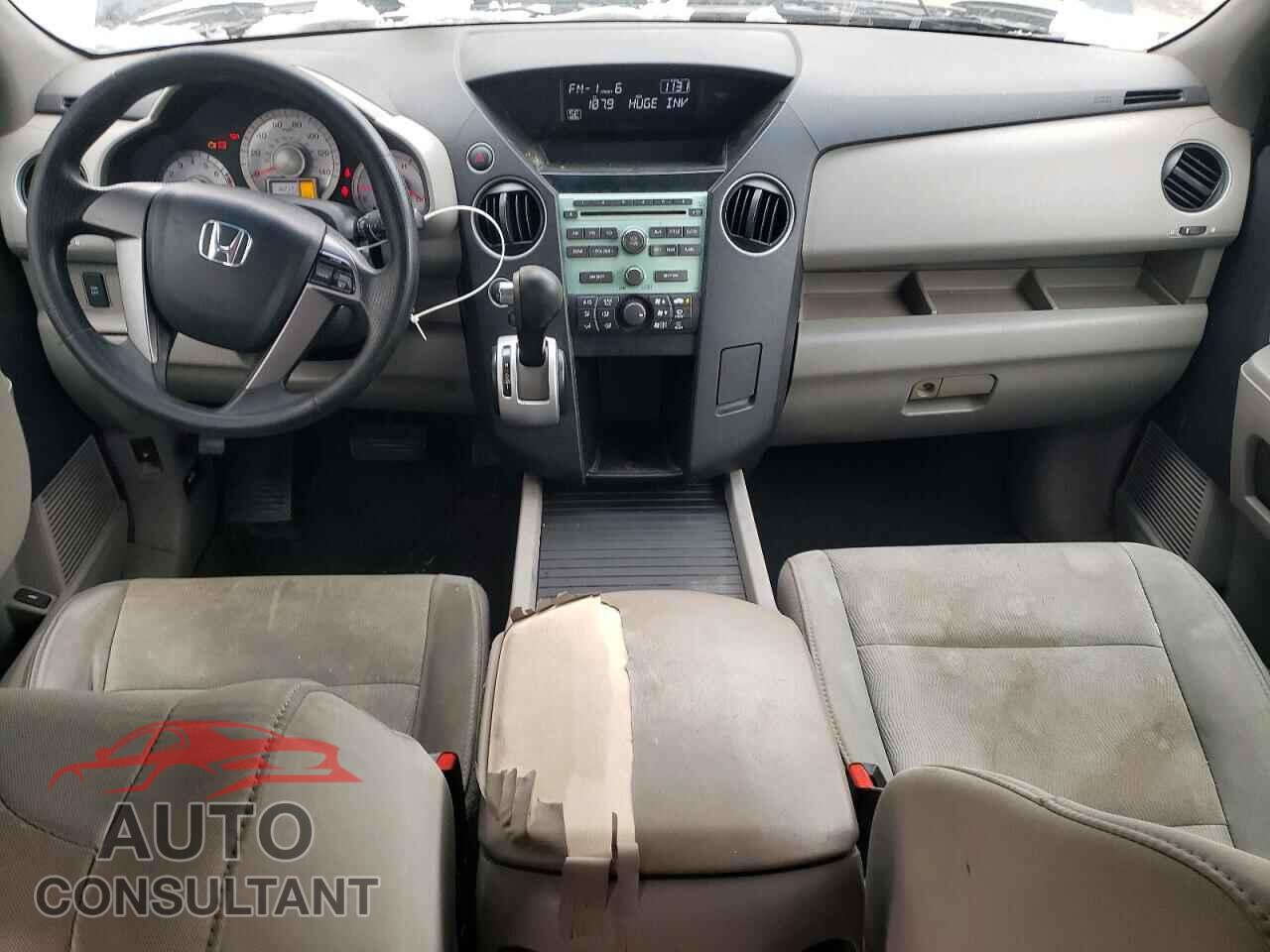 HONDA PILOT 2011 - 5FNYF4H26BB078530