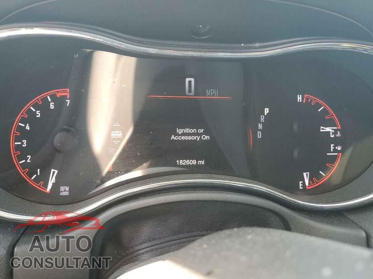 DODGE DURANGO 2018 - 1C4RDHAG7JC447835