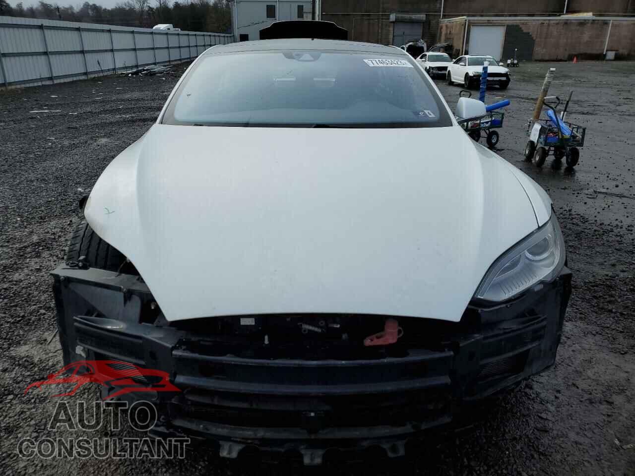 TESLA MODEL S 2015 - 5YJSA1H25FF093979