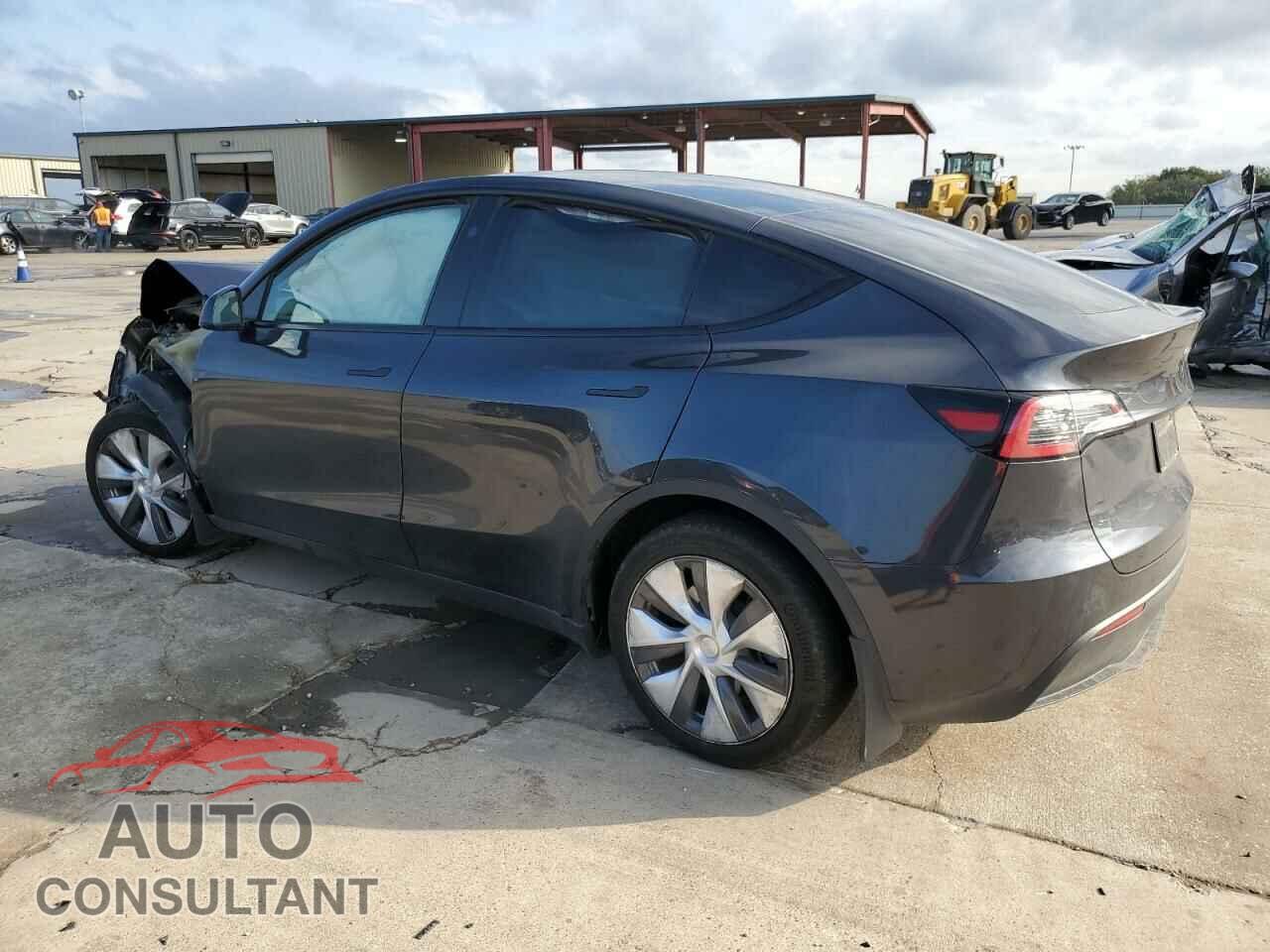 TESLA MODEL Y 2024 - 7SAYGDED6RF054499