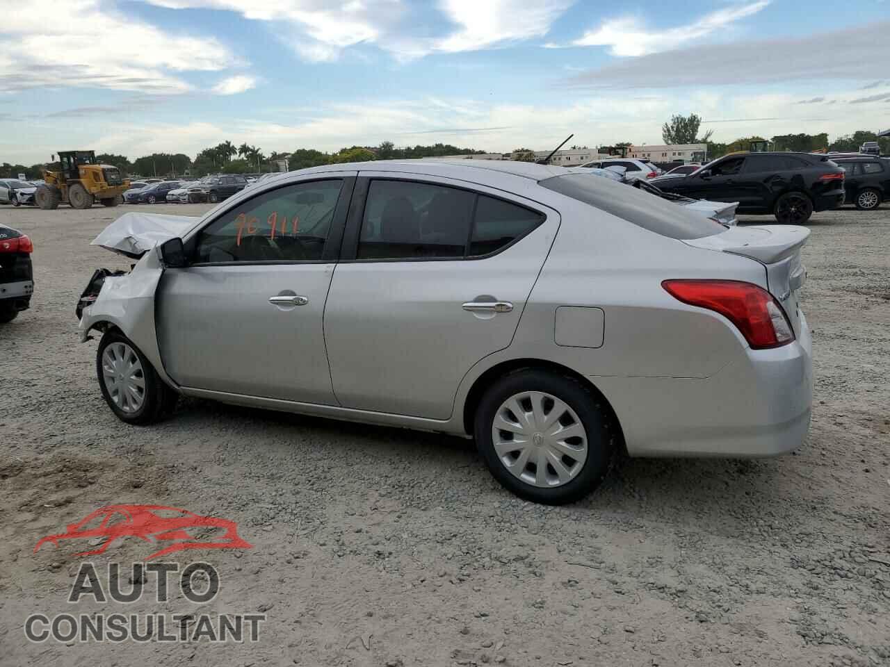 NISSAN VERSA 2019 - 3N1CN7AP3KL852547