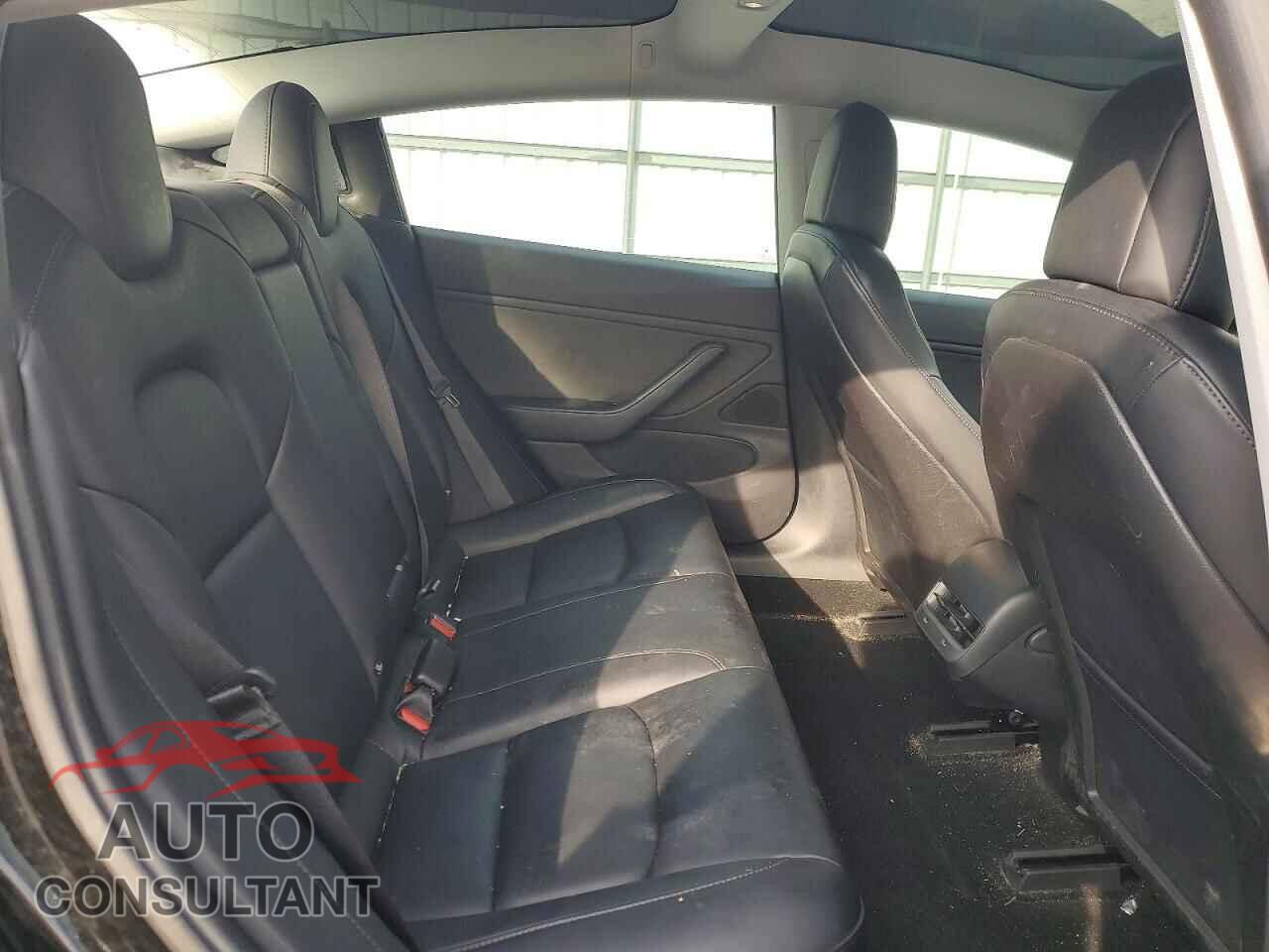 TESLA MODEL 3 2018 - 5YJ3E1EA7JF033800