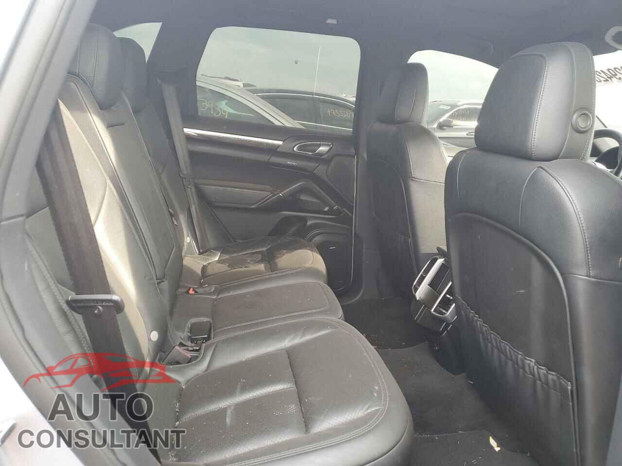 PORSCHE CAYENNE 2016 - WP1AA2A22GLA04586
