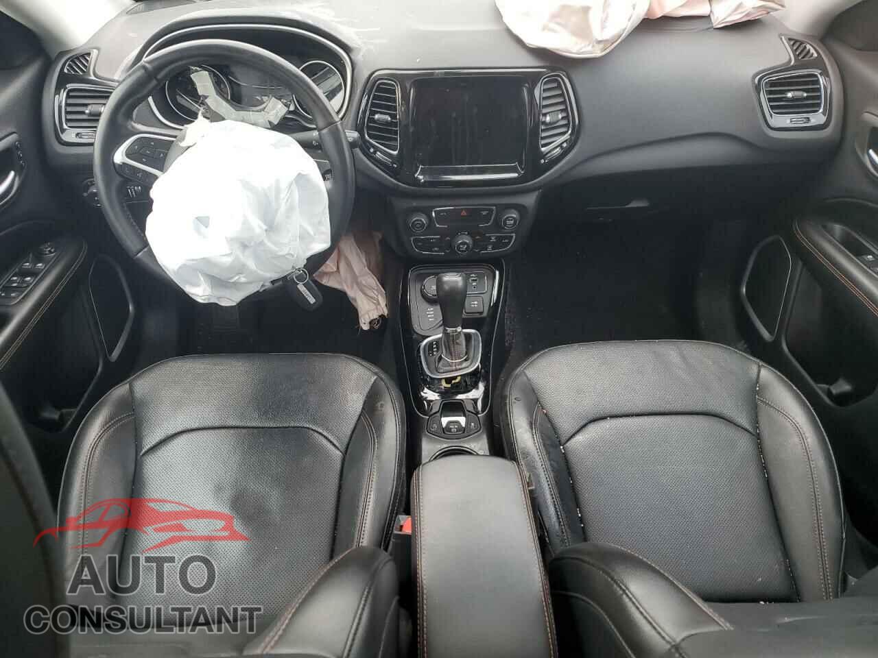 JEEP COMPASS 2020 - 3C4NJDCB7LT244596