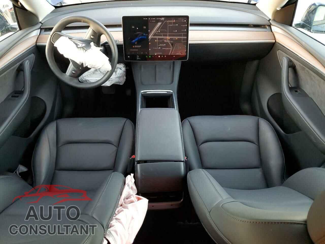 TESLA MODEL Y 2024 - 7SAYGDED2RF002948