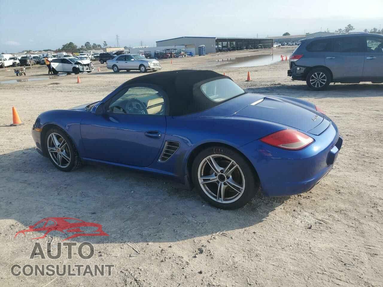 PORSCHE BOXSTER 2011 - WP0CA2A80BU710179