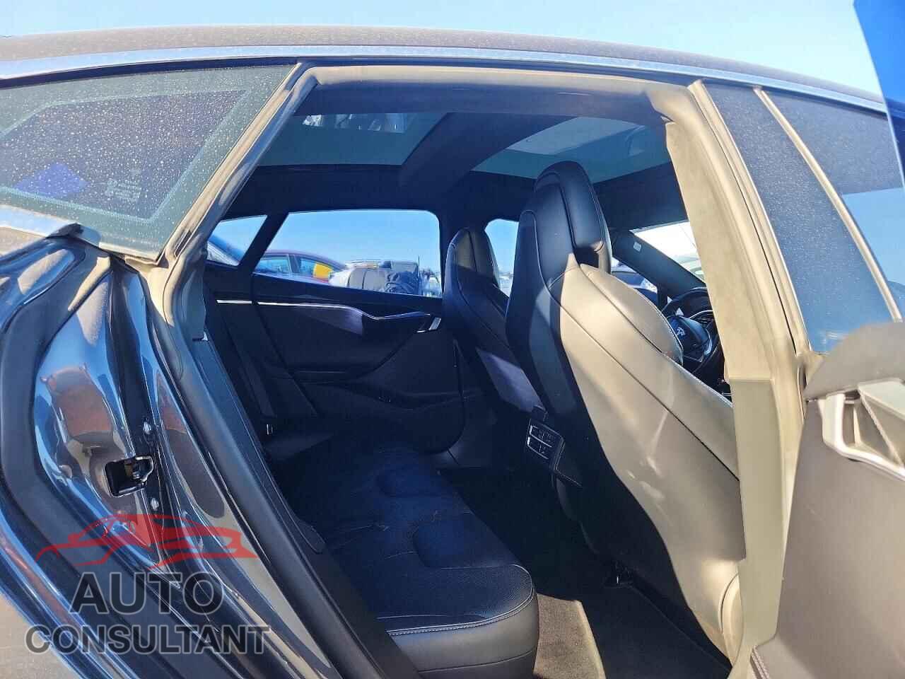 TESLA MODEL S 2016 - 5YJSA1E44GF146906